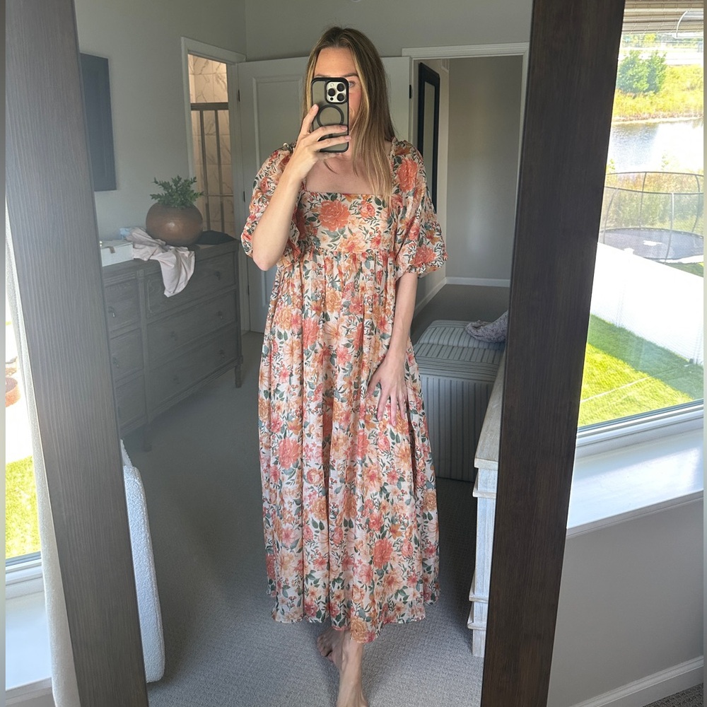 Storia Floral Peach Maxi Dress
